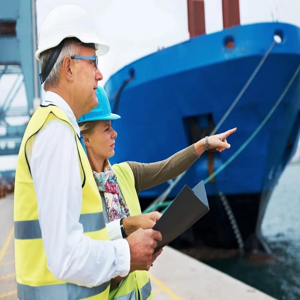 Marine surveyor and port engineer at a ship